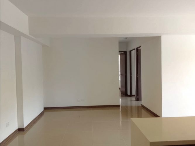 Apartamento de 3 alcobas en venta en Asdesillas, Sabaneta, 72 m² · foto 9 de 13