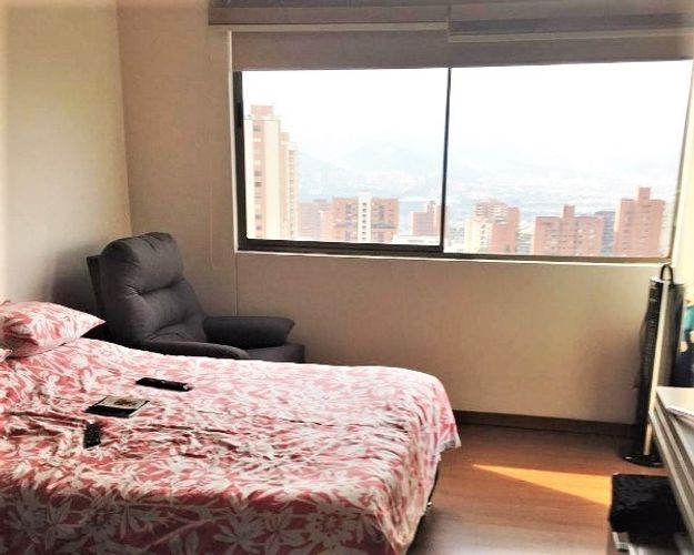 Apartamento de 2 alcobas en arriendo en El Poblado, Medellín, 92 m² · foto 4 de 13