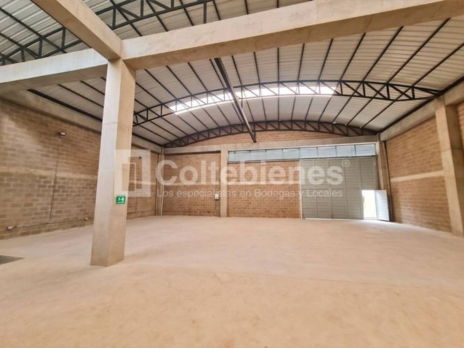 Bodega en arriendo en La Aldea, La Estrella, 441 m² · foto 4 de 20