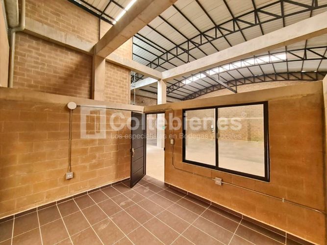 Bodega en arriendo en La Aldea, La Estrella, 441 m² · foto 8 de 20
