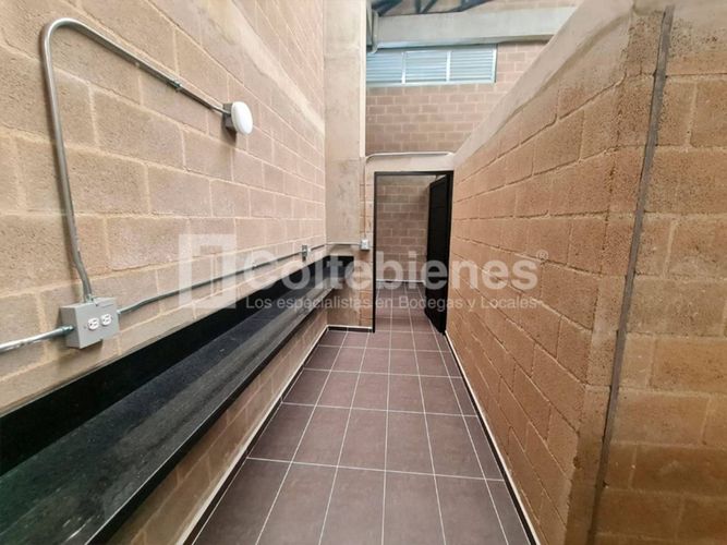 Bodega en arriendo en La Aldea, La Estrella, 441 m² · foto 10 de 20