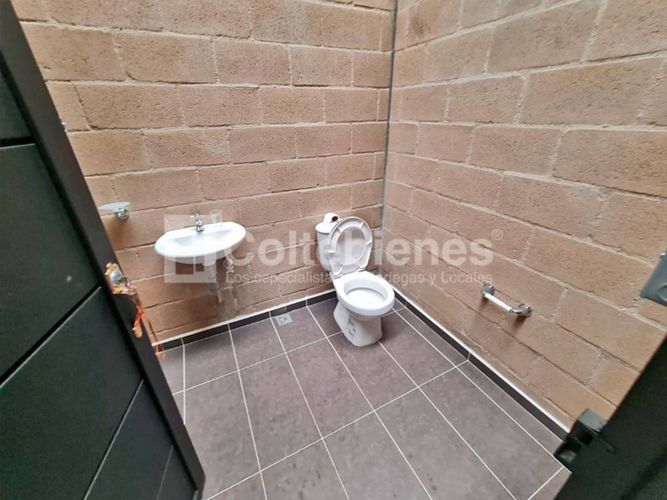 Bodega en arriendo en La Aldea, La Estrella, 441 m² · foto 13 de 20