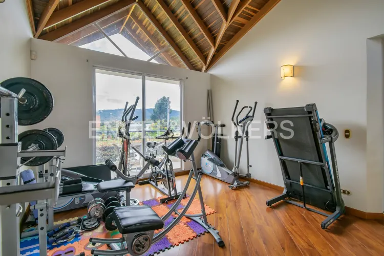 Casa de 5 alcobas en venta en Bojaca, Chía, 282 m² · foto 10 de 20