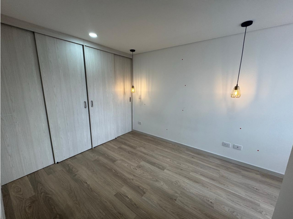 Apartamento en venta en Suramérica, Itagüí · foto 5 de 11