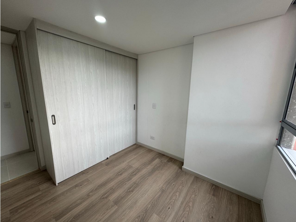Apartamento en venta en Suramérica, Itagüí · foto 7 de 11