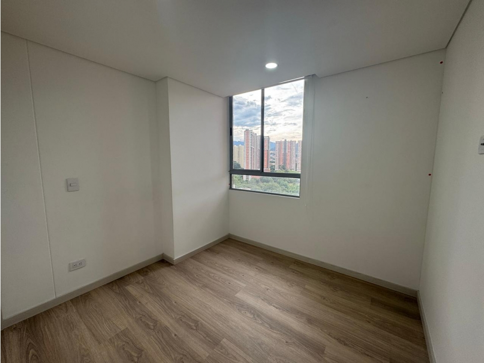 Apartamento en venta en Suramérica, Itagüí · foto 8 de 11