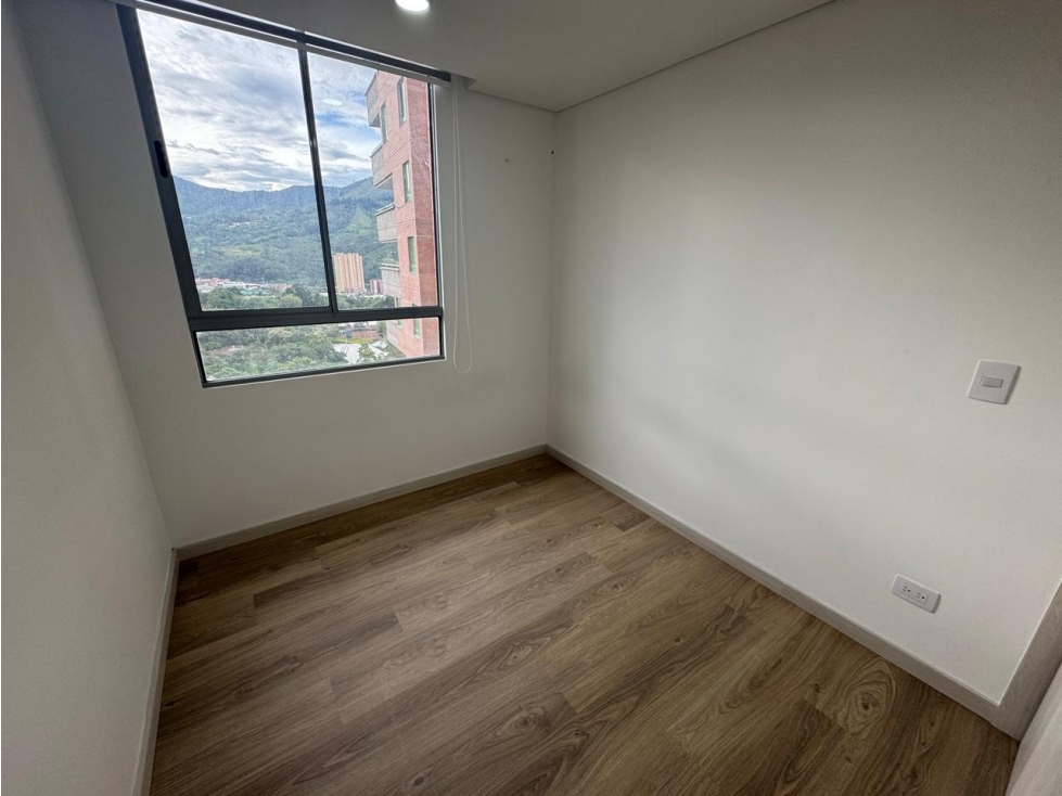 Apartamento en venta en Suramérica, Itagüí · foto 10 de 11