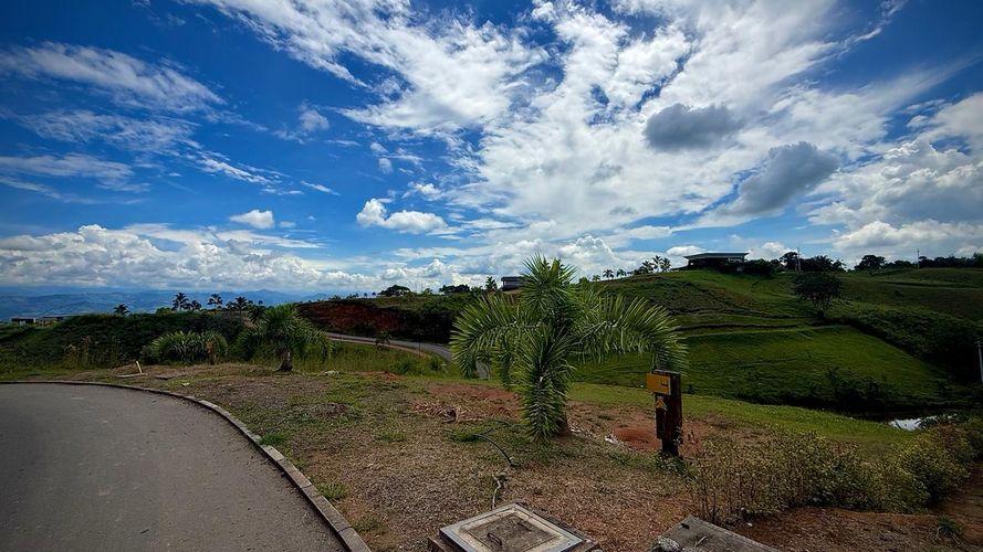 Lote en venta en Cerritos, Pereira, 1592 m² · foto 2 de 6