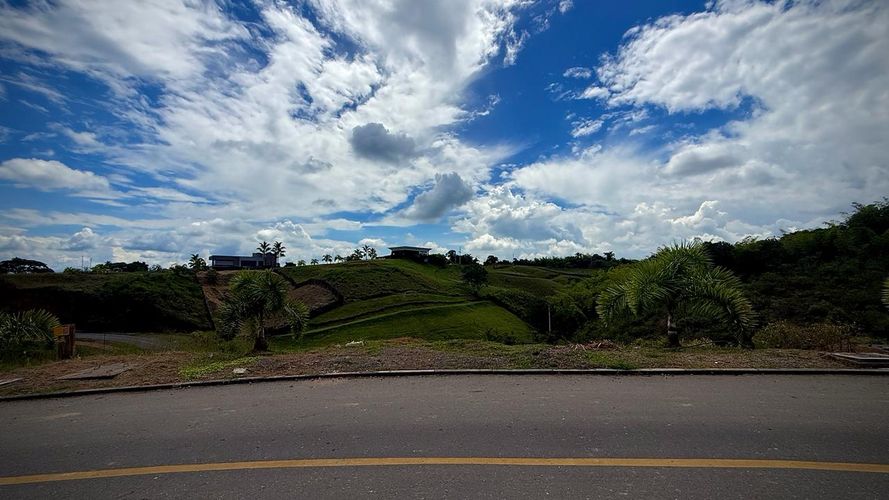 Lote en venta en Cerritos, Pereira, 1592 m² · foto 3 de 6