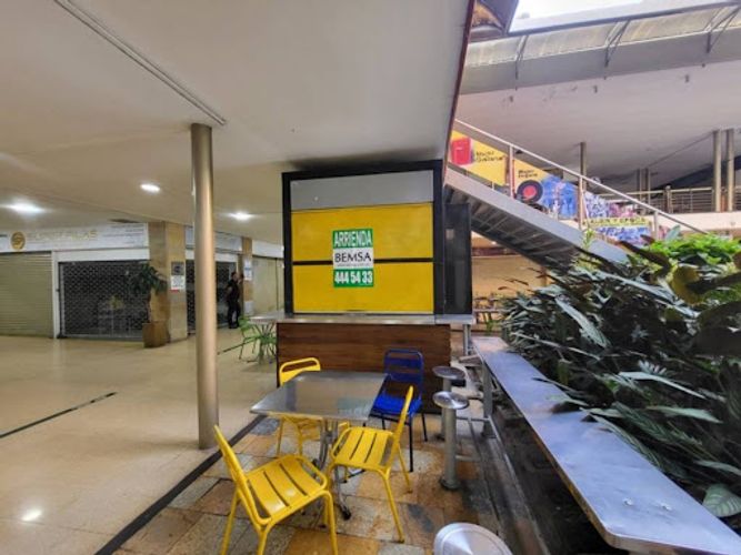 Local en arriendo en La Candelaria, Medellín · foto 7 de 16