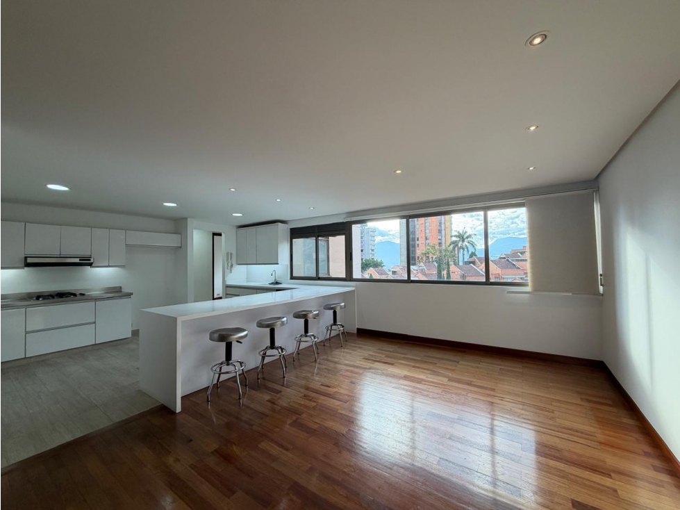 Apartamento en venta en Loma de los Gonzalez, Medellín 4