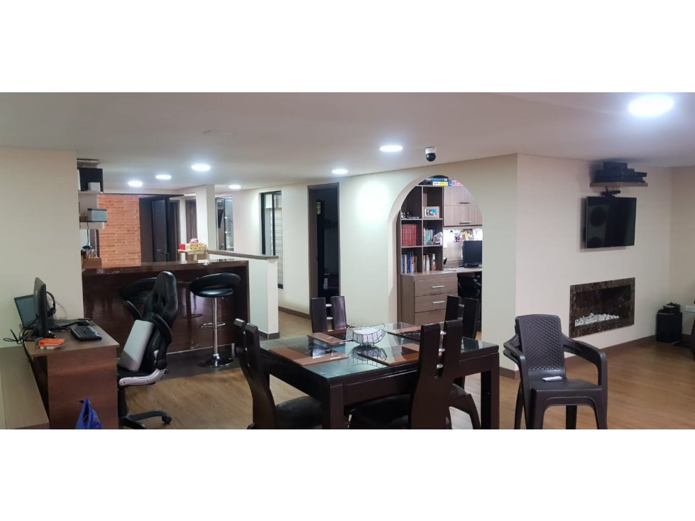 Casa en venta en Belalcazar, Bogotá · foto 3 de 24