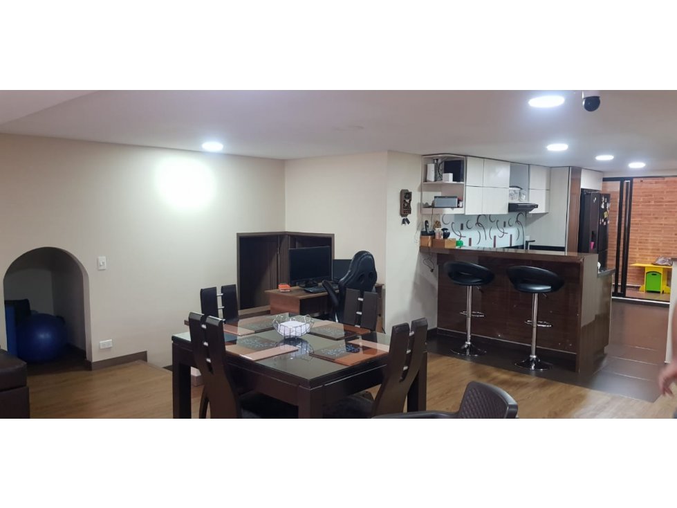 Casa en venta en Belalcazar, Bogotá · foto 4 de 24