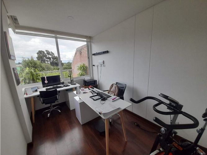 Casa de 3 alcobas en venta en Pueblo Viejo, Cota, 289 m² · foto 19 de 24