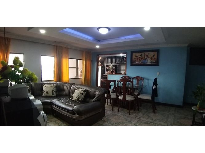Casa de 11 alcobas en venta en Bellisca, Funza, 410 m² · foto 21 de 24