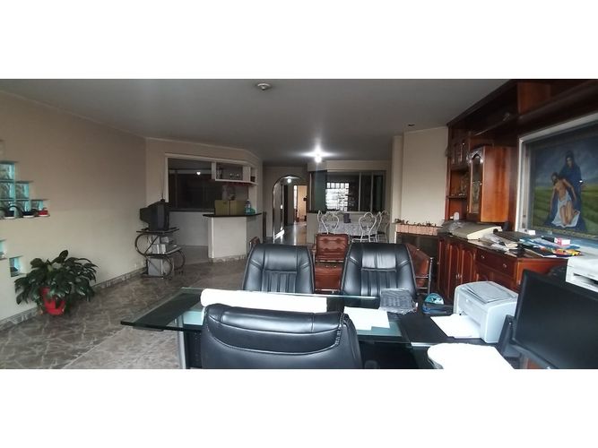 Casa de 6 alcobas en venta en Bellisca, Funza, 570 m² · foto 8 de 24