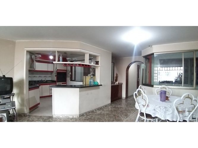 Casa de 6 alcobas en venta en Bellisca, Funza, 570 m² · foto 9 de 24