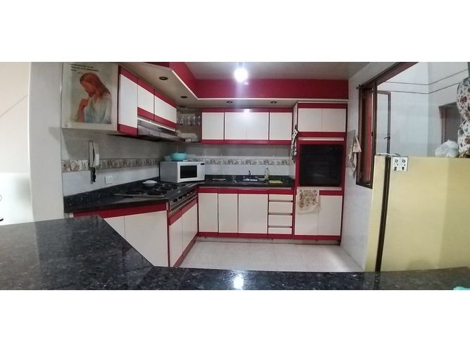 Casa de 6 alcobas en venta en Bellisca, Funza, 570 m² · foto 10 de 24