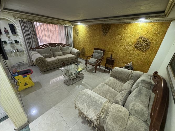 Casa de 3 alcobas en venta en Alferez Real, Bogotá, 155 m² · foto 6 de 21