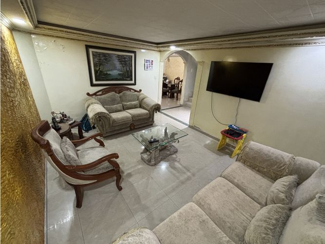 Casa de 3 alcobas en venta en Alferez Real, Bogotá, 155 m² · foto 7 de 21