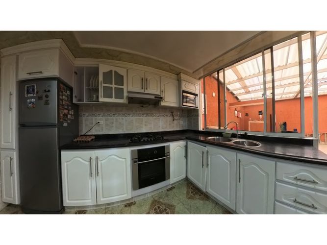 Casa de 3 alcobas en venta en Alferez Real, Bogotá, 155 m² · foto 12 de 21