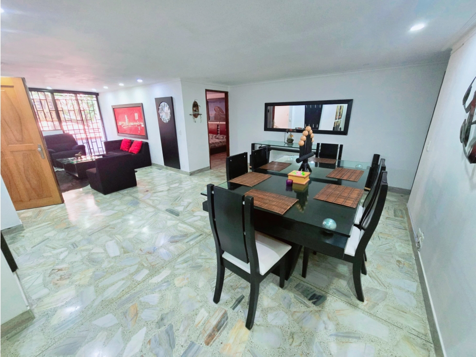Apartamento en venta en Laureles, Medellín 2