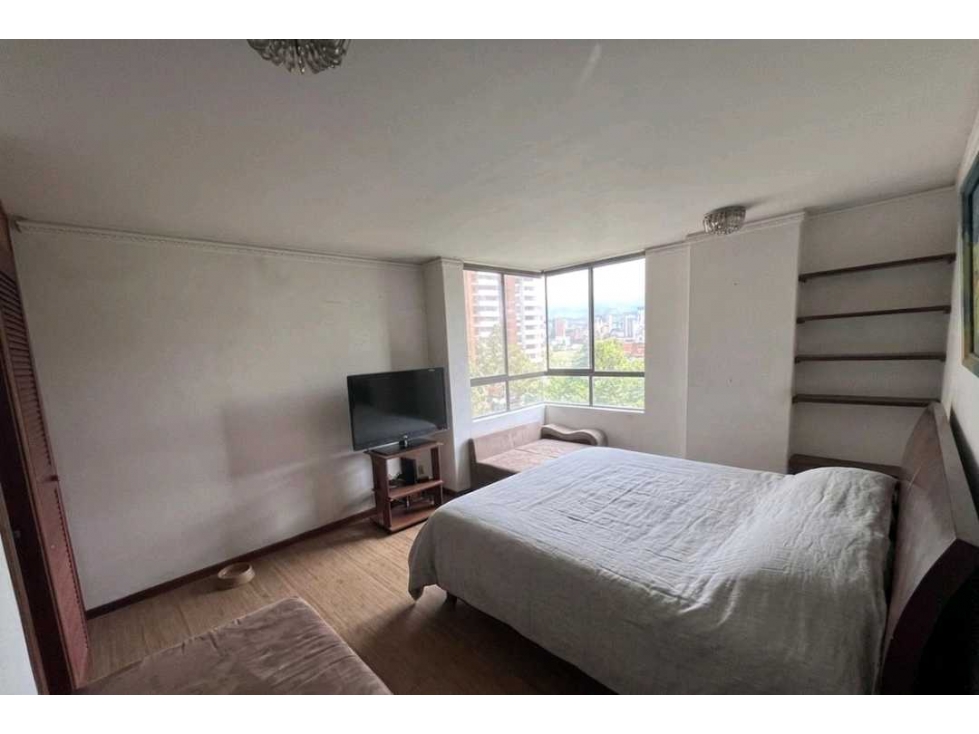 Apartamento en venta en El Poblado, Medellín 4