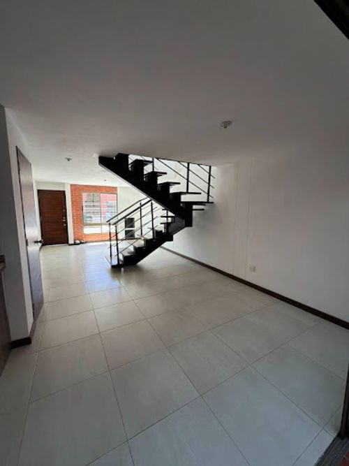 Casa de 3 alcobas en venta en La Ceja, 125 m² · foto 2 de 18
