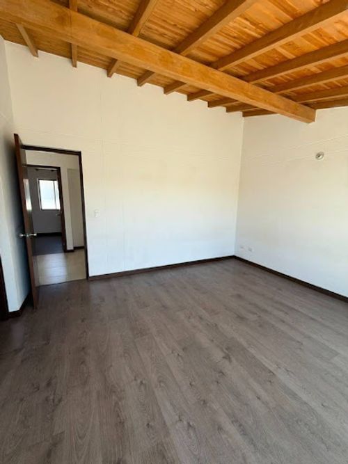 Casa de 3 alcobas en venta en La Ceja, 125 m² · foto 13 de 18