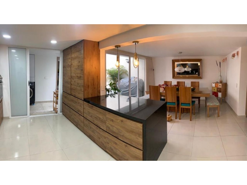 Casa en venta en Modelia, Bogotá · foto 2 de 24