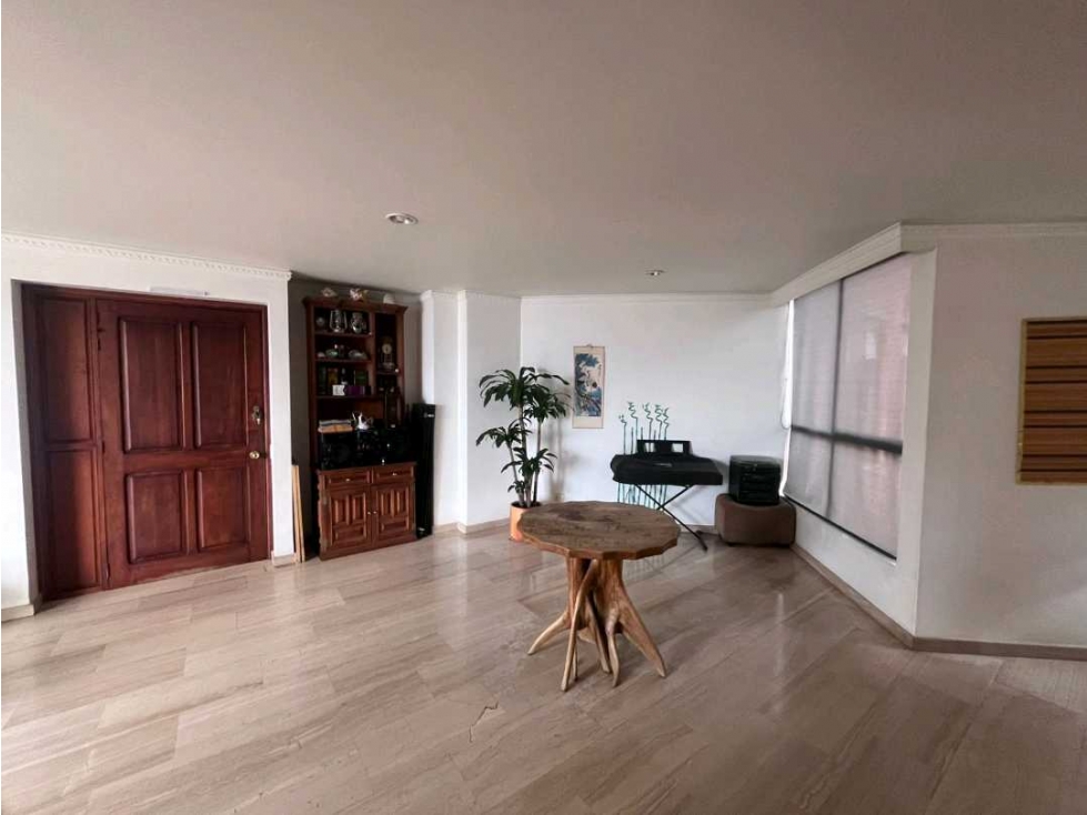 Apartamento en venta en El Poblado, Medellín 3
