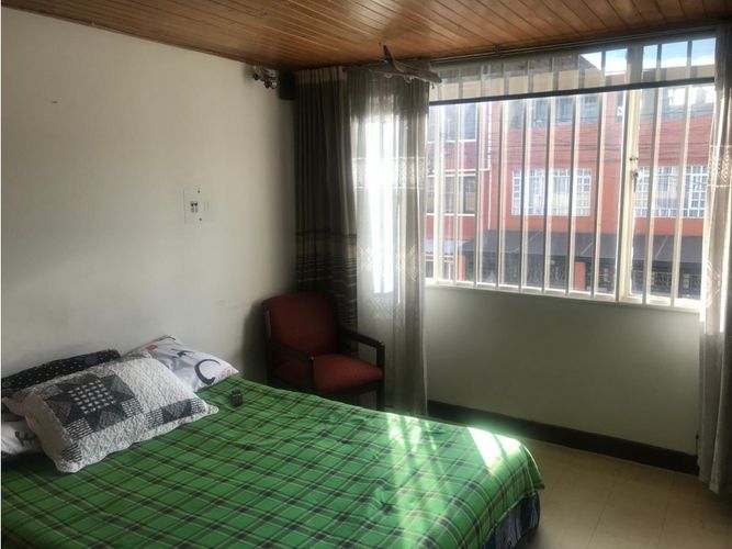 Casa de 6 alcobas en venta en Ponderosa, Bogotá, 280 m² · foto 3 de 21