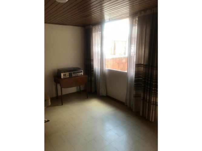 Casa de 6 alcobas en venta en Ponderosa, Bogotá, 280 m² · foto 14 de 21