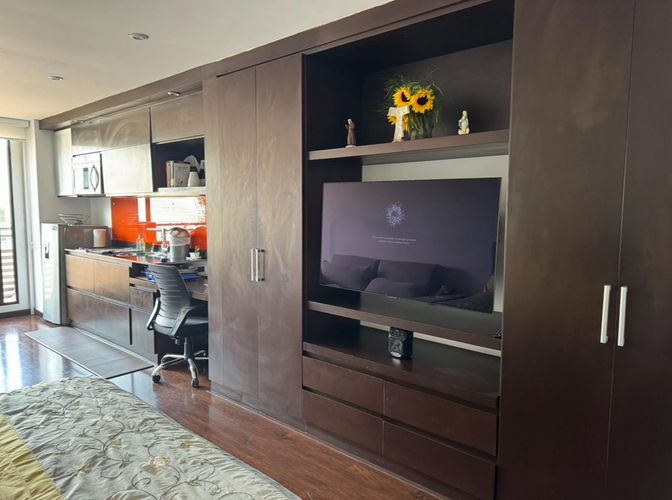 Apartaestudio en venta en Santa Barbara Central, Bogotá, 42 m² · foto 2 de 10