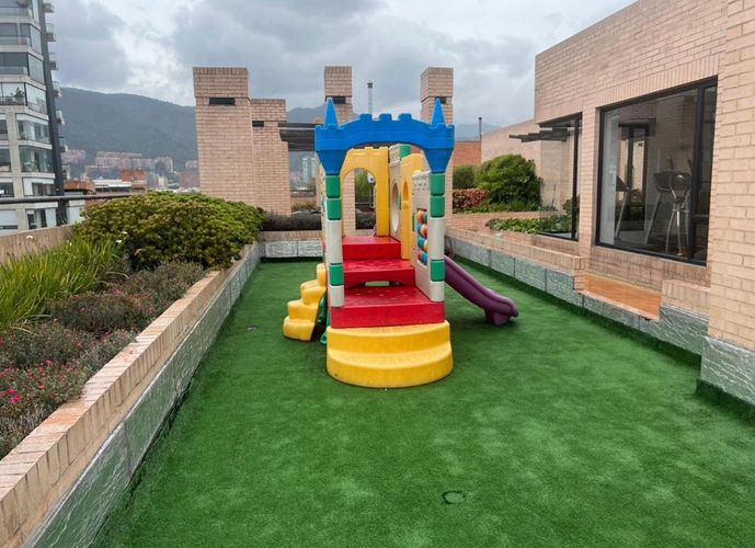 Apartaestudio en venta en Santa Barbara Central, Bogotá, 42 m² · foto 7 de 10