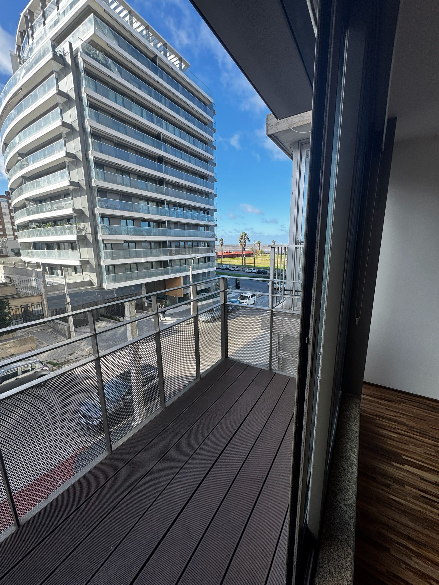 Exclusivo Apartamento Equipado de 2 Dormitorios y 2 Baños en el Corazón de Punta Carretas