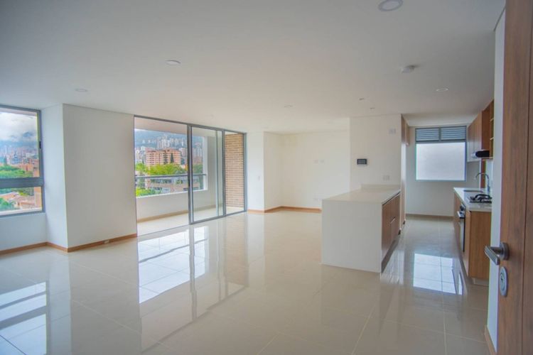 Apartamento de 3 alcobas en venta en Portal Norte, Envigado, 154 m² · foto 3 de 14