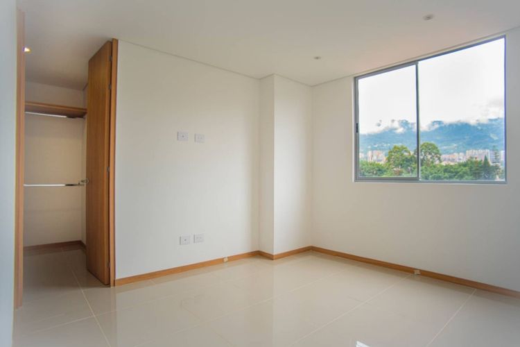 Apartamento de 3 alcobas en venta en Portal Norte, Envigado, 154 m² · foto 9 de 14