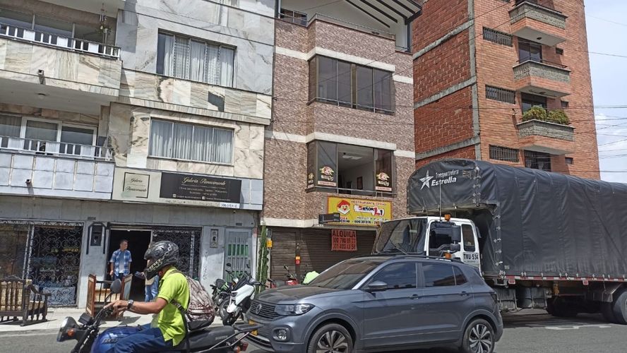 Local en venta en Mesa, Envigado, 75 m² · foto 2 de 9