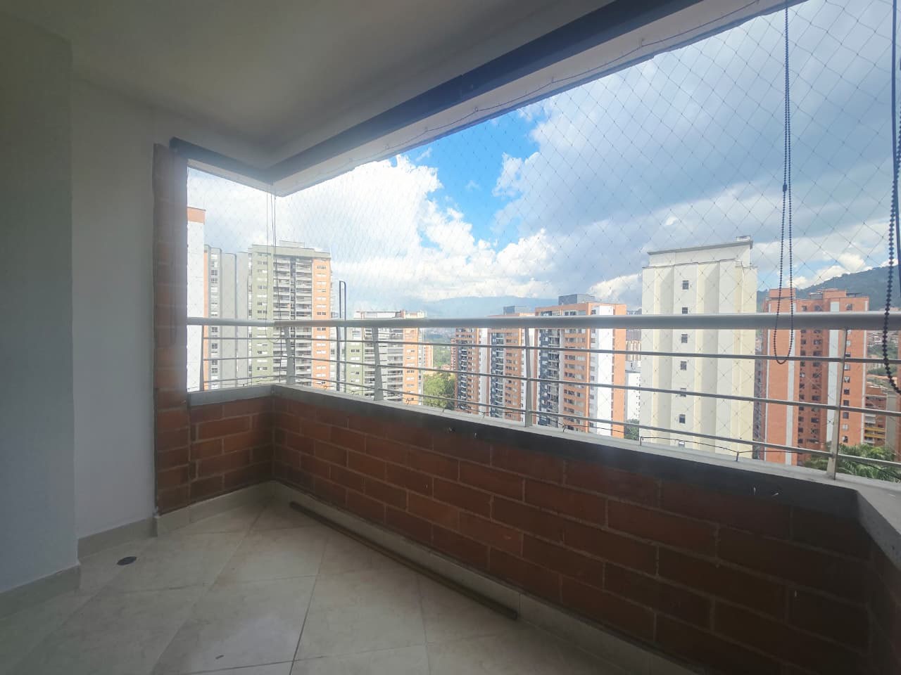 Apartamento en arriendo en Belén, Medellín · foto 14 de 17