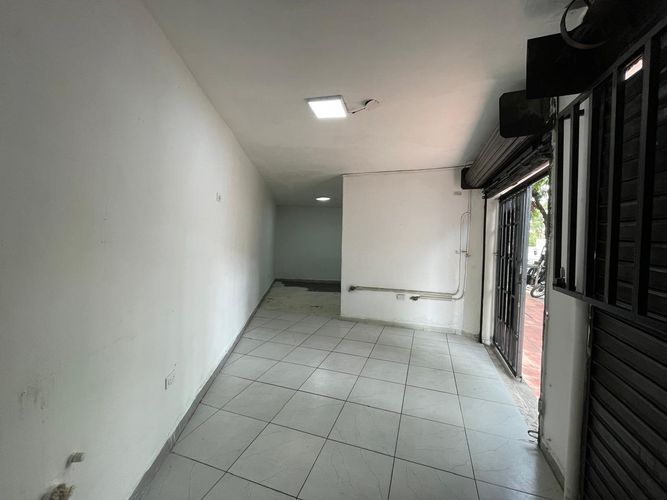 Local en arriendo en Laureles, Medellín, 30 m² · foto 4 de 15
