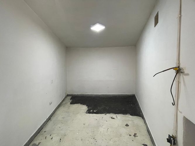 Local en arriendo en Laureles, Medellín, 30 m² · foto 11 de 15