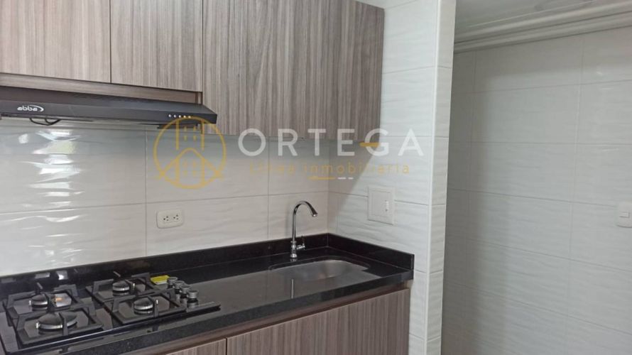 Apartamento de 3 alcobas en venta en El Recreo, Floridablanca, 55 m² · foto 4 de 21