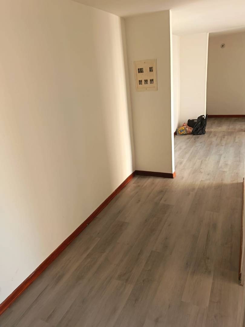 Apartamento en venta en Ub. Sabana De Tibabuyes, Bogotá · foto 5 de 23