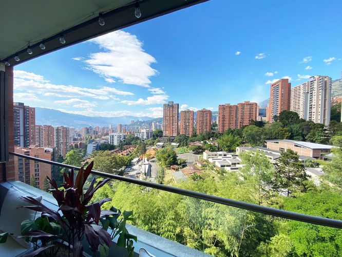Apartamento de 2 alcobas en venta en El Poblado, Medellín, 84 m² · foto 16 de 16