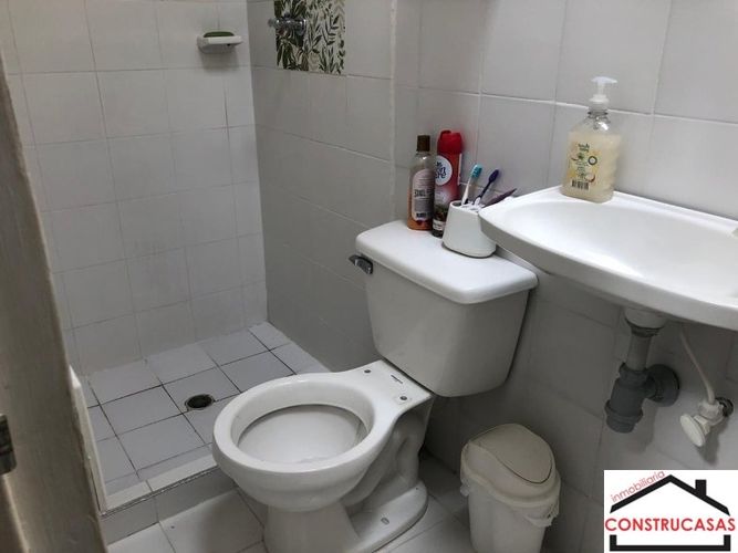 Casa de 3 alcobas en venta en Aures No.2, Medellín, 80 m² · foto 15 de 17