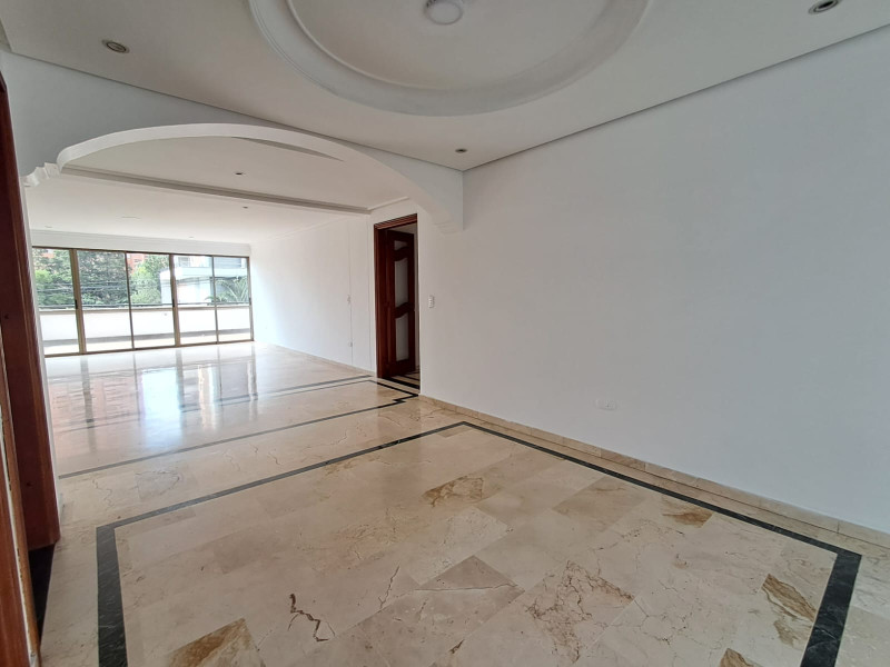 Apartamento en venta en El Poblado, Medellín 3