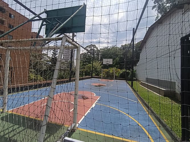 Apartamento de 3 alcobas en arriendo en El Diamante No. 2, Medellín, 94 m² · foto 19 de 20