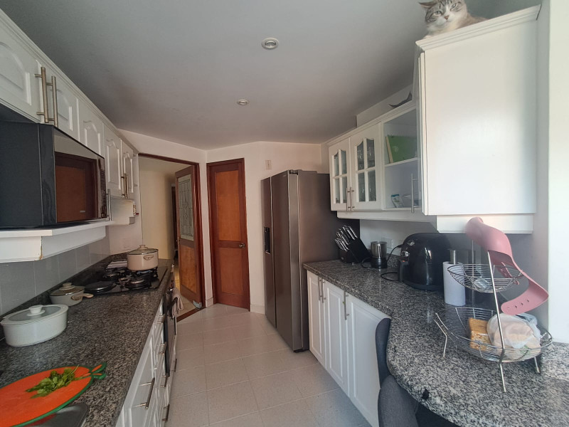 Apartamento en venta en El Poblado, Medellín 3