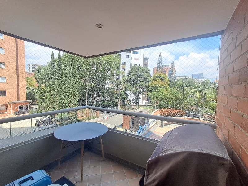 Apartamento en venta en El Poblado, Medellín 4
